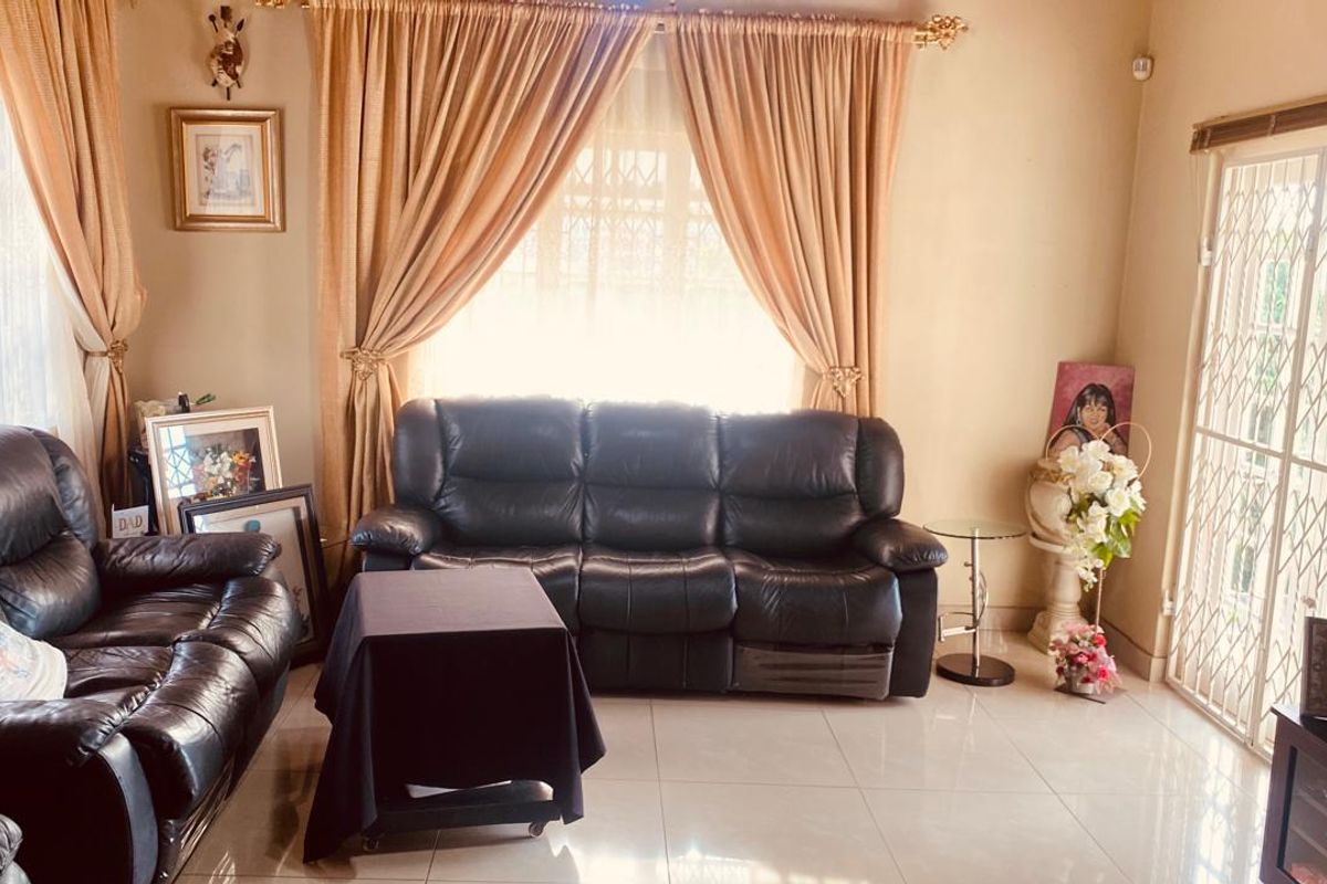 Modern Family Home...Perfect for Extended Family Living or Rental Income Opportunity! - Photo 4