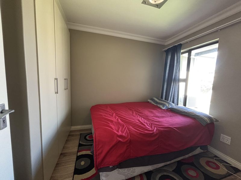 Stylish & Secure Modern Duplex with a Double Garage in Riverbend Estate, Kyalami - Photo 10