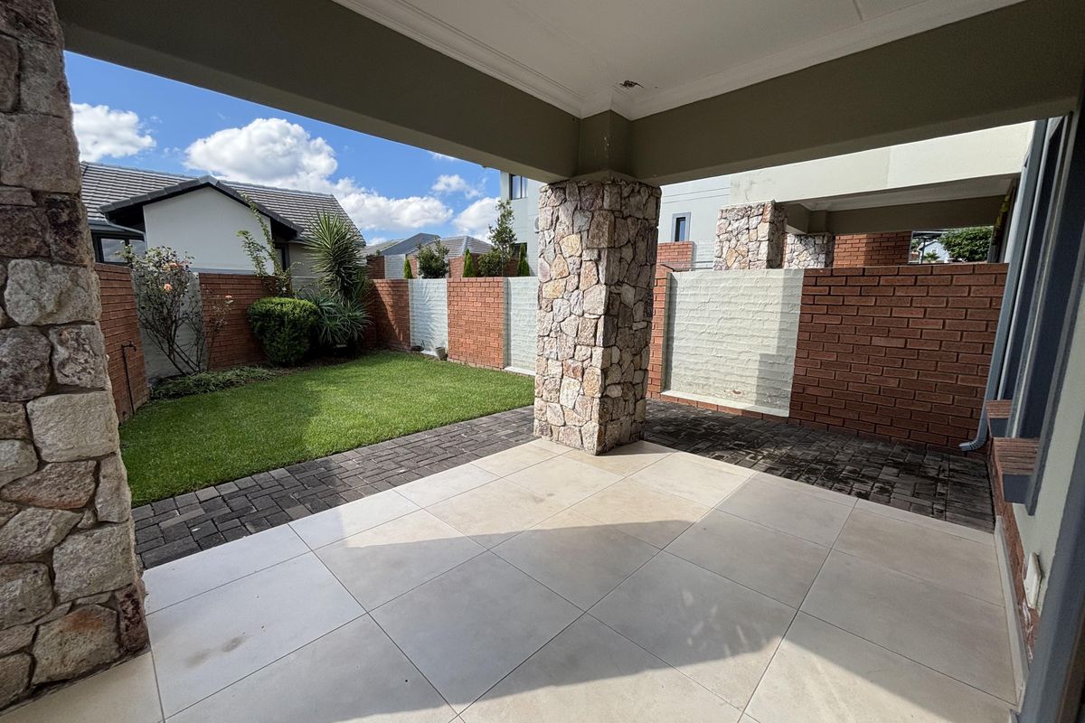 Stylish & Secure Modern Duplex with a Double Garage in Riverbend Estate, Kyalami - Photo 2