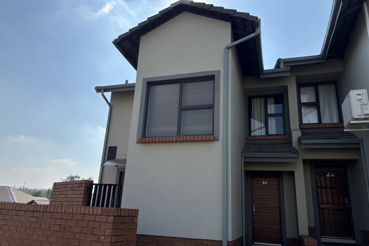 Stylish & Secure Modern Duplex with a Double Garage in Riverbend Estate, Kyalami - Photo 3