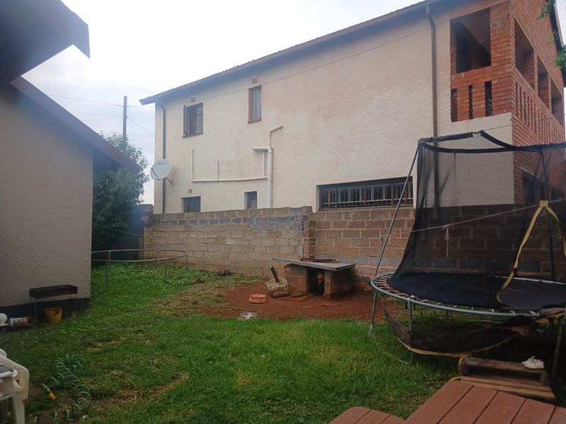 2 beds family home in a secure location - Photo 10