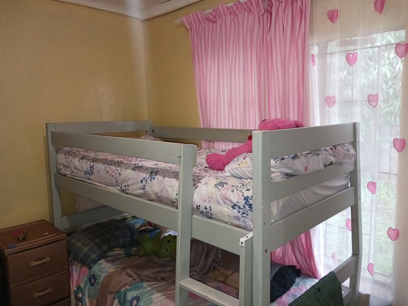 2 beds family home in a secure location - Photo 7