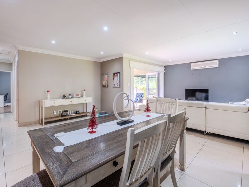 Sanctuary in the Heart of Somerset Park - Photo 8