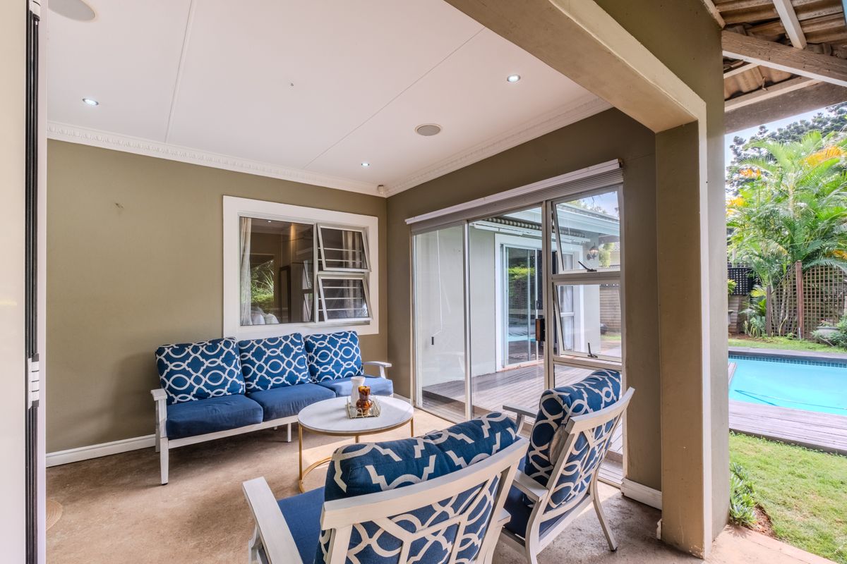 Sanctuary in the Heart of Somerset Park - Photo 4