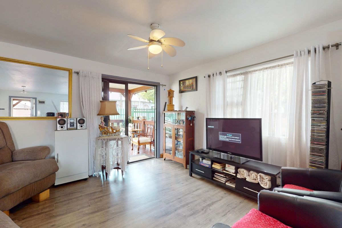 Modern Dual-Living Gem with Income-Generating Flatlet in Primrose! - Photo 3