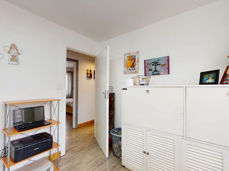 Modern Dual-Living Gem with Income-Generating Flatlet in Primrose! - Photo 7