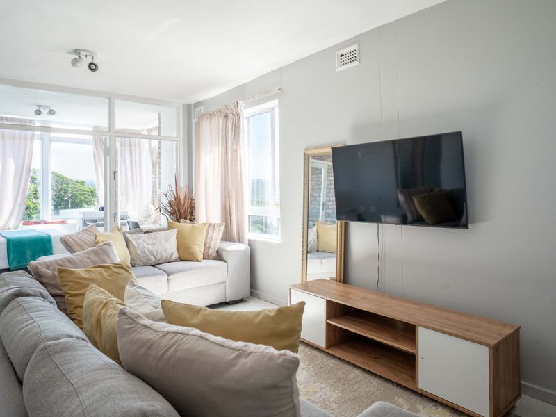 Charming 1.5 Bedroom Apartment in Prime Amanzimtoti Location - Photo 4