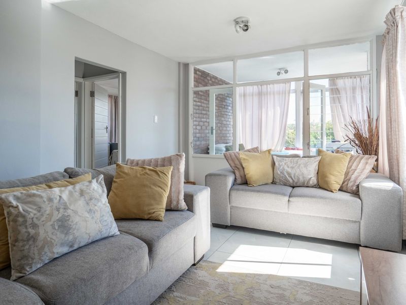 Charming 1.5 Bedroom Apartment in Prime Amanzimtoti Location - Photo 5