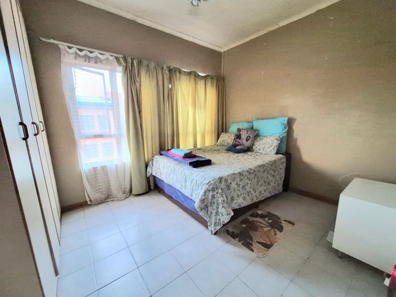 2 bedroom flat - Photo 5