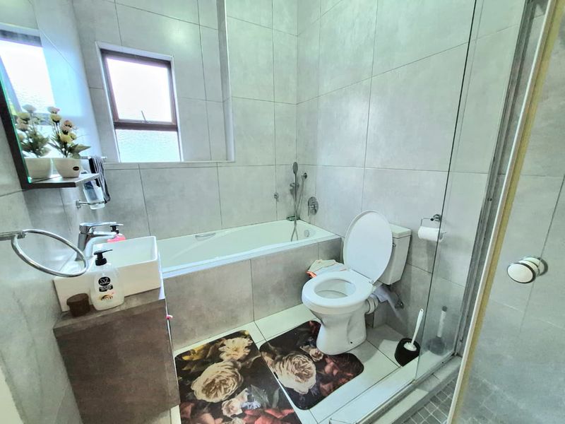 2 bedroom flat - Photo 7