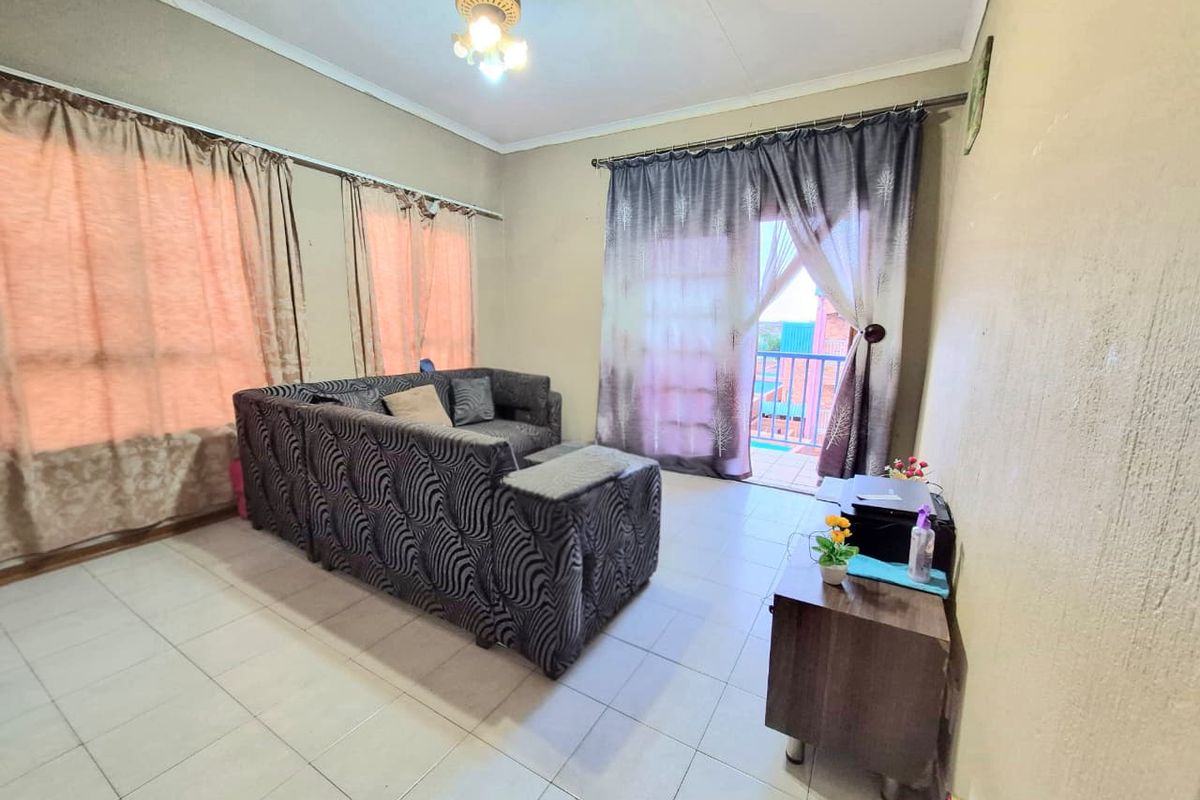 2 bedroom flat - Photo 4