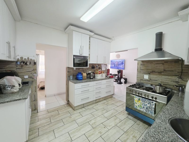 Stunning Face Brick Home with Modern Comforts and Added Value - Photo 4