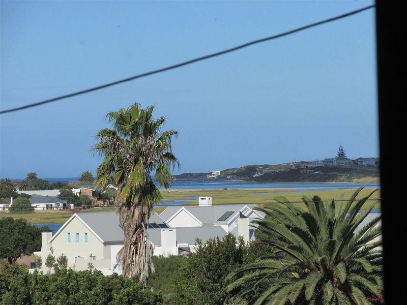 Charming 2 - Bedroom Home to Rent in Lovely Stilbaai West. - Photo 2
