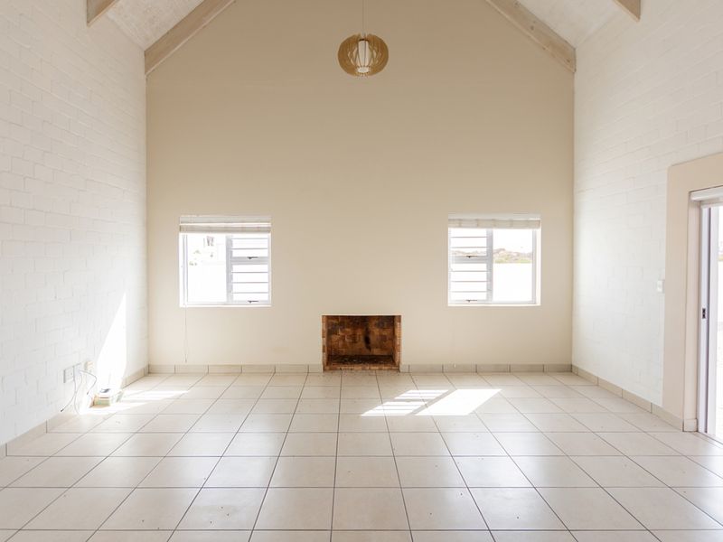 Charming 3-Bed Family Home — Move-In Ready with Under-Roof Braai & Double Garage - Photo 10