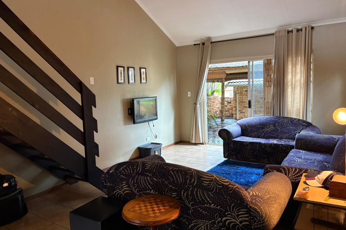 Radiokop Townhouse Offering Space, Flexibility & Exceptional Outdoor Living - Photo 5