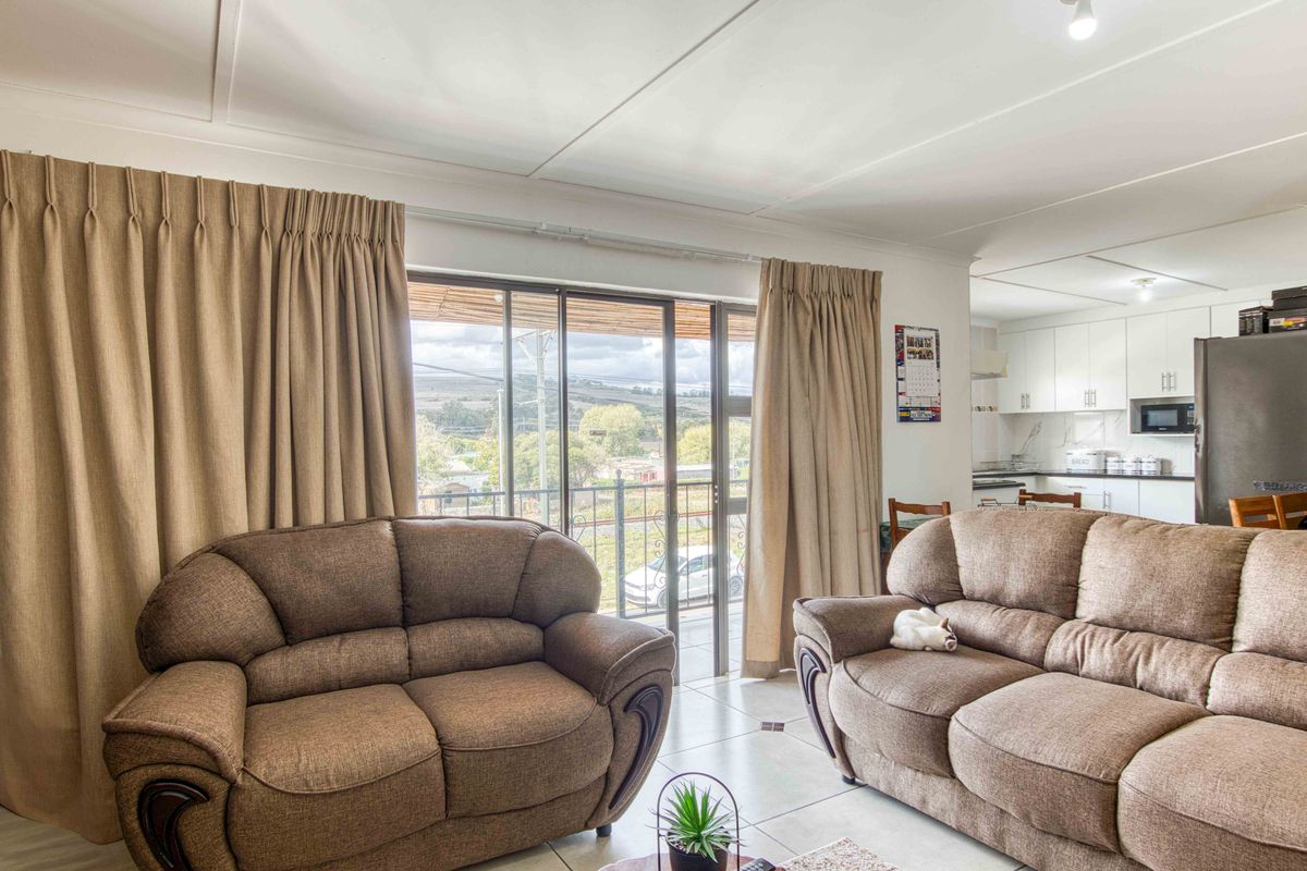 Investment Opportunity: Prime Multi-Unit Residential Asset - Photo 5