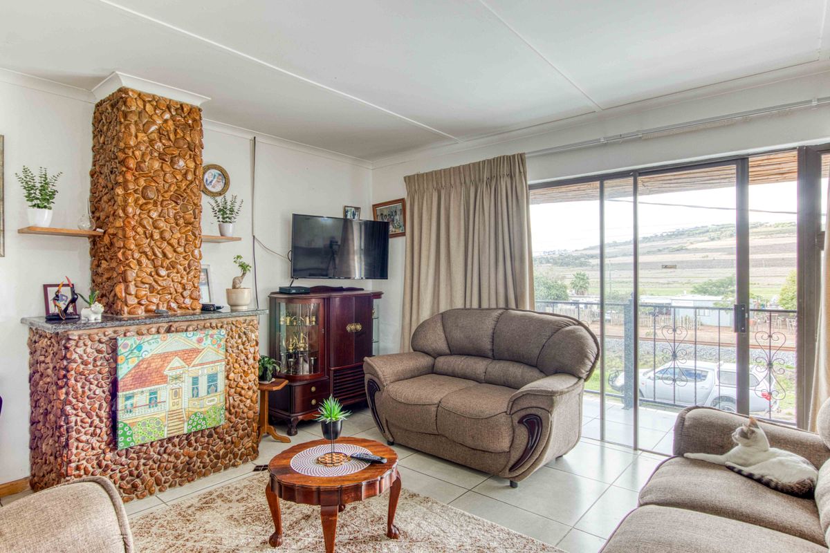 Investment Opportunity: Prime Multi-Unit Residential Asset - Photo 2