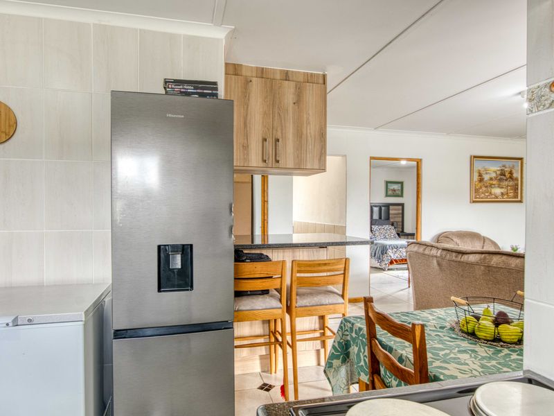 Investment Opportunity: Prime Multi-Unit Residential Asset - Photo 10