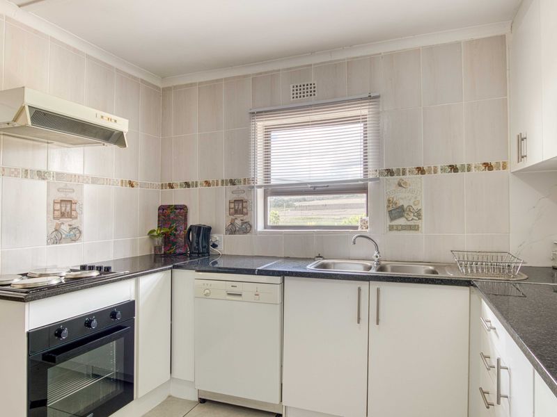 Investment Opportunity: Prime Multi-Unit Residential Asset - Photo 9
