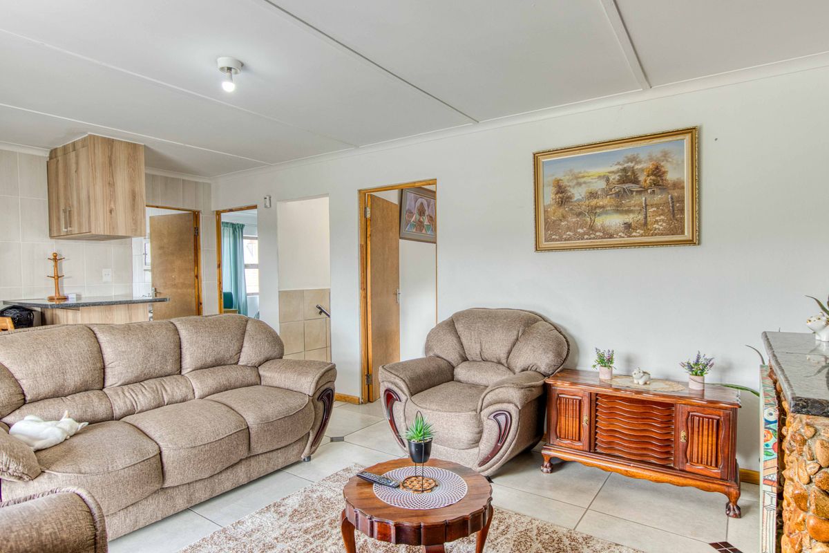 Investment Opportunity: Prime Multi-Unit Residential Asset - Photo 4