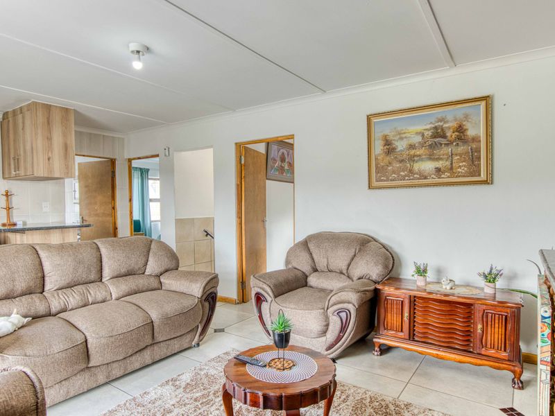Investment Opportunity: Prime Multi-Unit Residential Asset - Photo 4