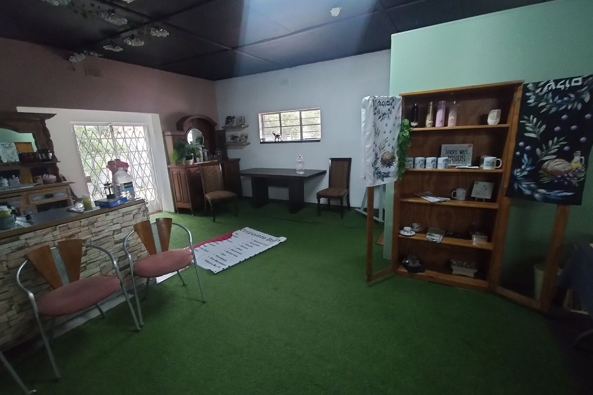 Commercial Opportunity with Excellent Income Potential in Pretoria North - Photo 3