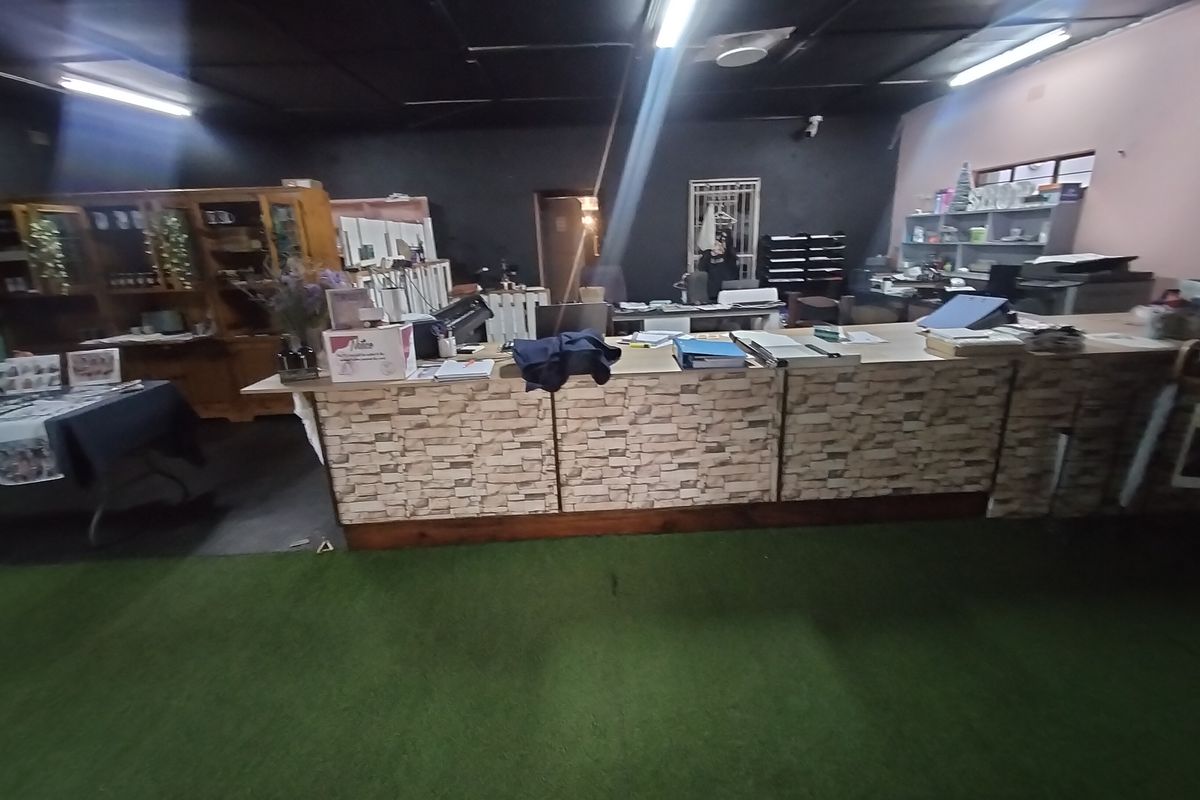 Commercial Opportunity with Excellent Income Potential in Pretoria North - Photo 4