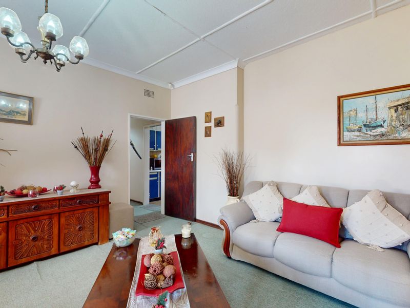 Starting to bid from R1,399,000! Non-Distressed Live Luxury Auction! - Photo 5