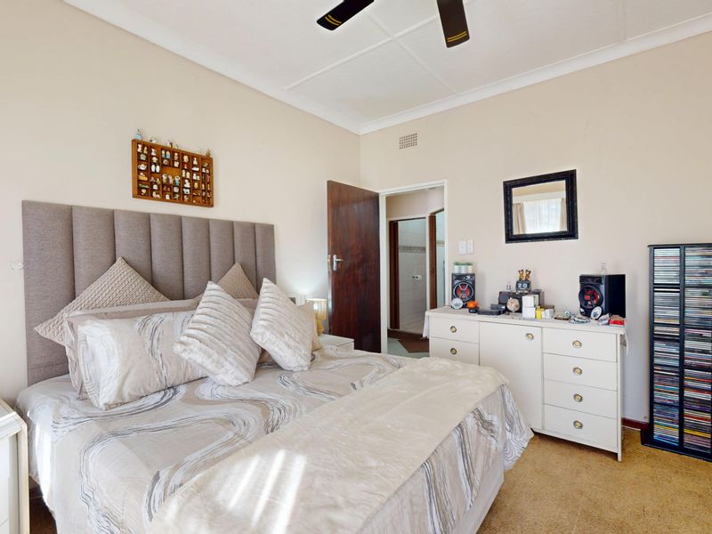 Starting to bid from R1,399,000! Non-Distressed Live Luxury Auction! - Photo 9