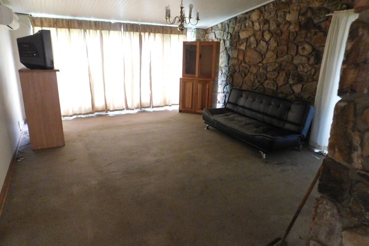 Renovator's Dream - Perfct Location - Photo 5
