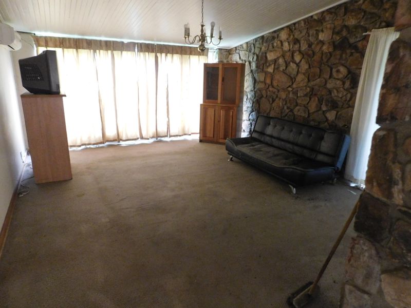 Renovator's Dream - Perfct Location - Photo 5