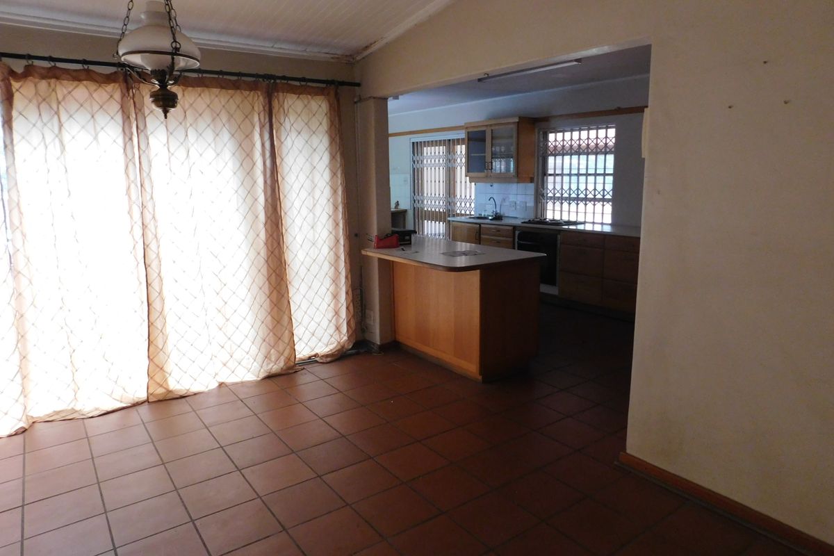 Renovator's Dream - Perfct Location - Photo 4