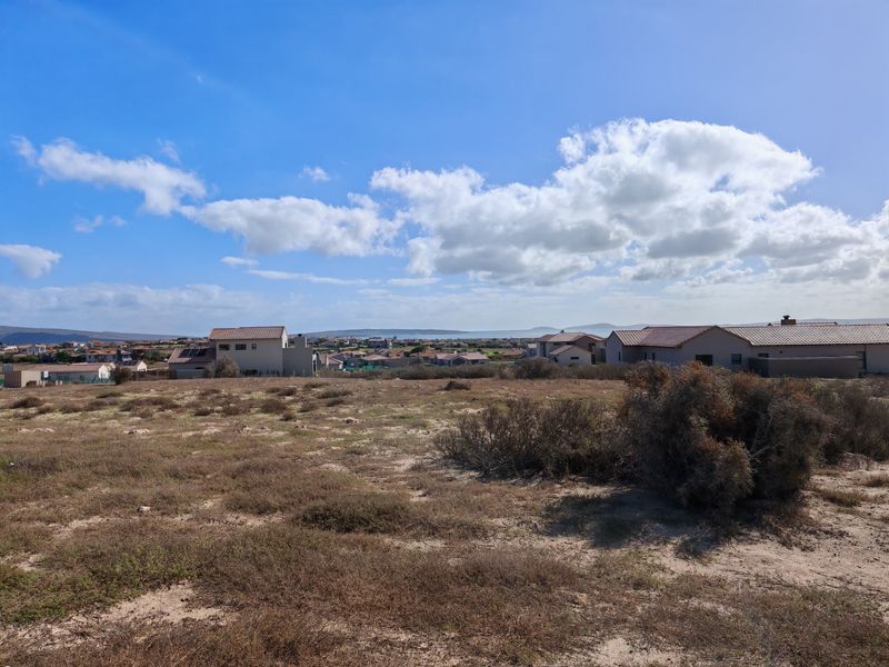 Elevated Greenbelt Living with Thoughtful Double-Storey Design - Photo 3