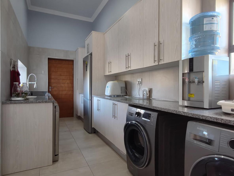 Refined Luxury Living in Outeniquasbosch Wildlife Village - Photo 7