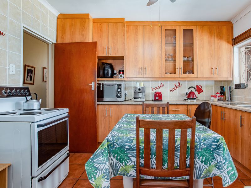 Charming Family Home with Flatlet Potential in Ranzadale - Photo 4