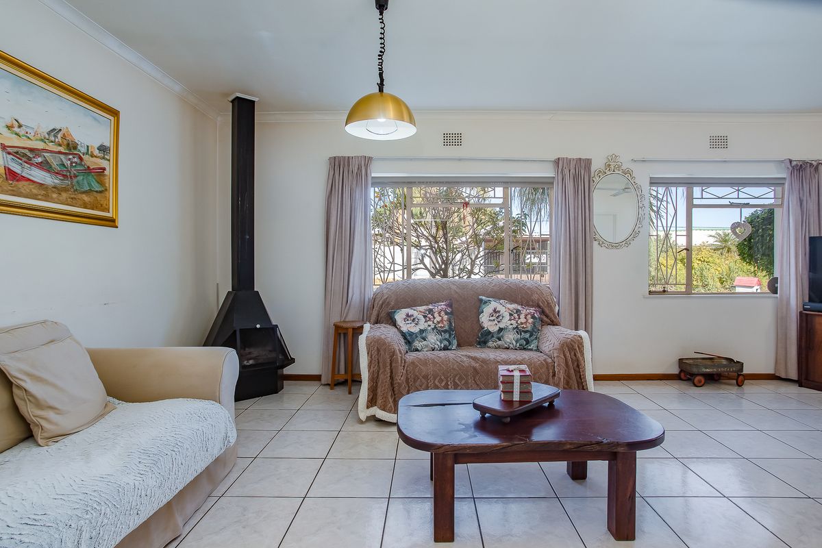 Charming Family Home with Flatlet Potential in Ranzadale - Photo 3