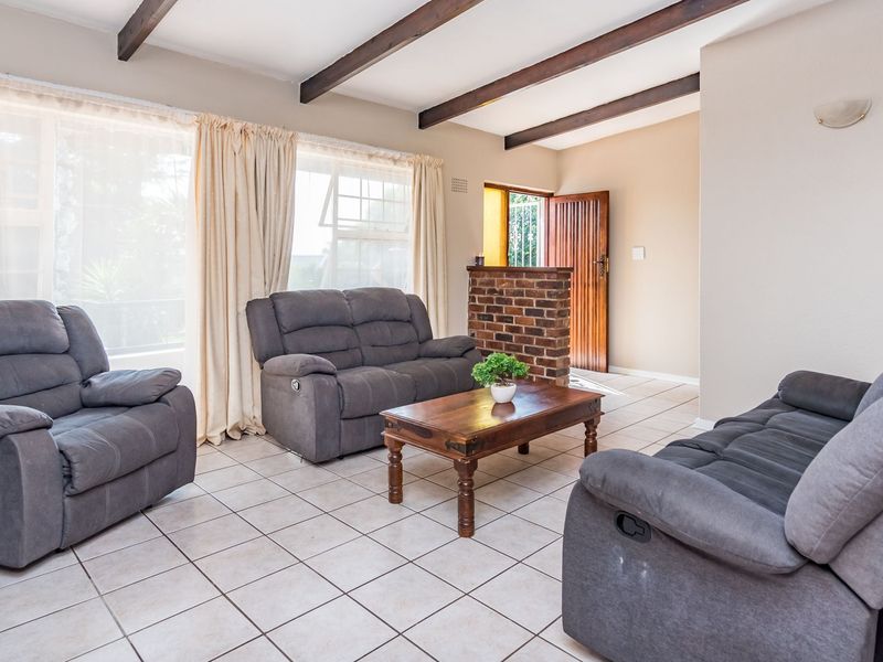 1486 sq.m  Stand, Granny Flat, Pool, Plentiful Parking - Photo 4