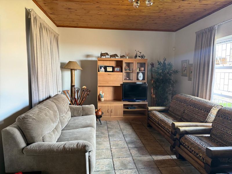Family Home with Pool, 2 Living Areas & Entertainer’s Braai Area! - Photo 7