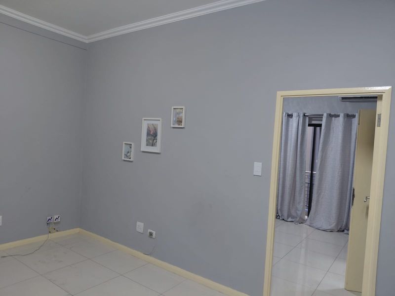 Modern 1 bedroom apartment in Umhlanga Ridge - Photo 9