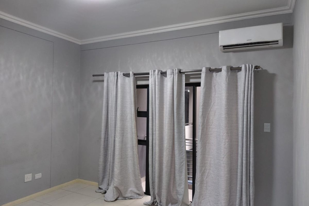 Modern 1 bedroom apartment in Umhlanga Ridge - Photo 3