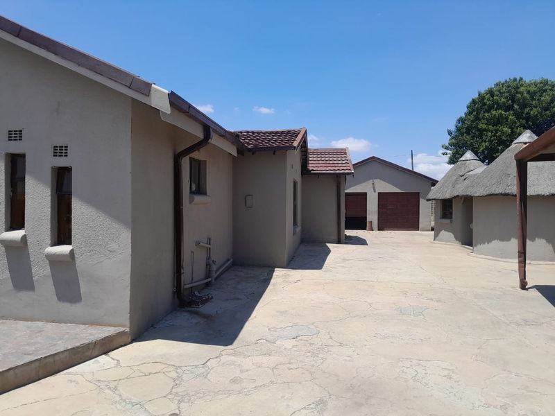 HOME IS WAITING!!! - Photo 2