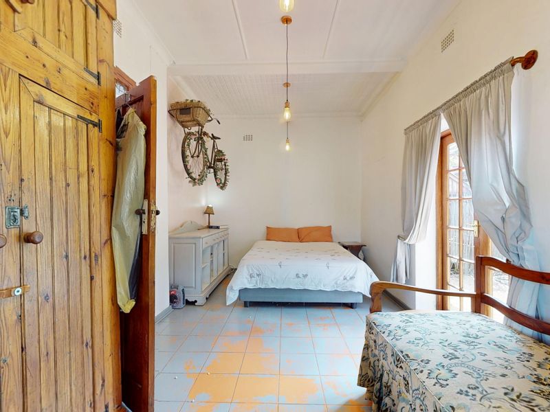 Modern Dual-Living property with Income-Generating Flatlet in Primrose! - Photo 4