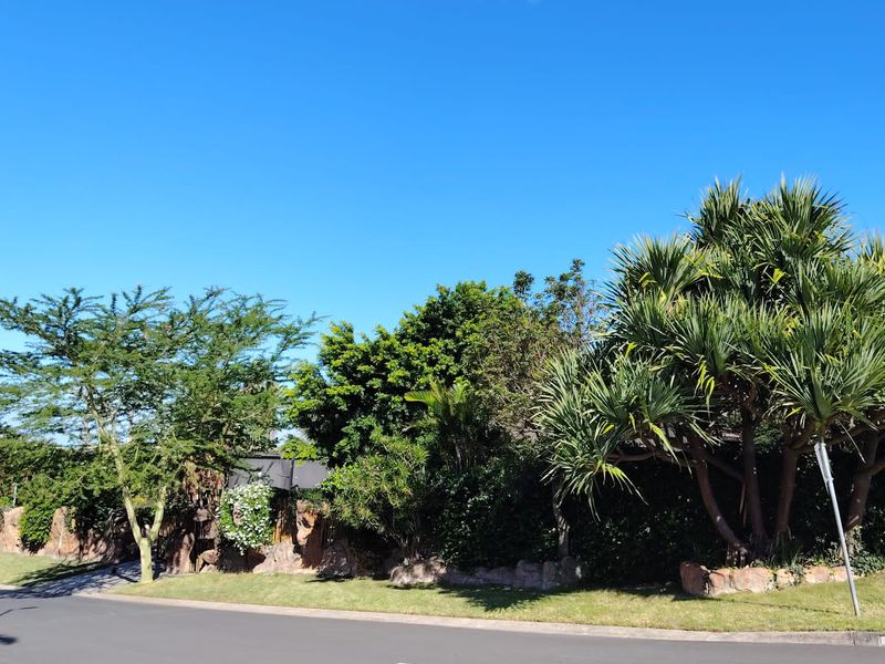 Six bedroom house in an upmarket area - Photo 4