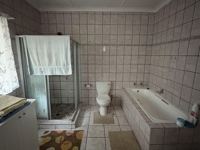 Spacious Family home for sale - Photo 3