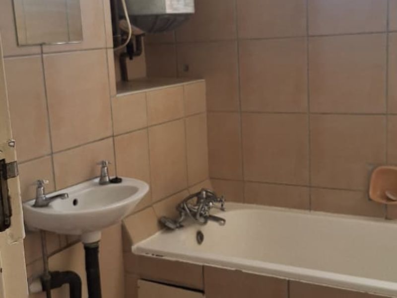 Affordable 1.5 Bedroom Apartment with Scenic Views in Carrington Heights - Photo 9