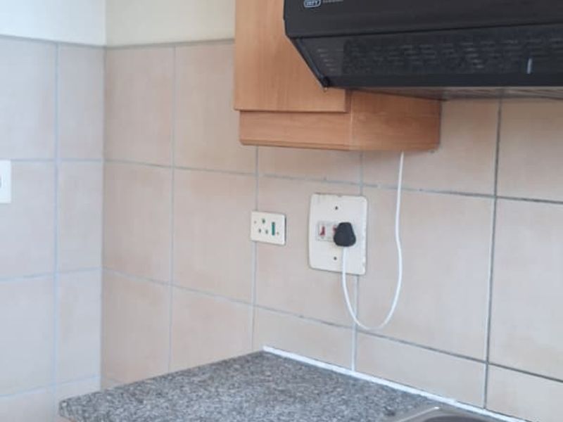 Affordable 1.5 Bedroom Apartment with Scenic Views in Carrington Heights - Photo 6