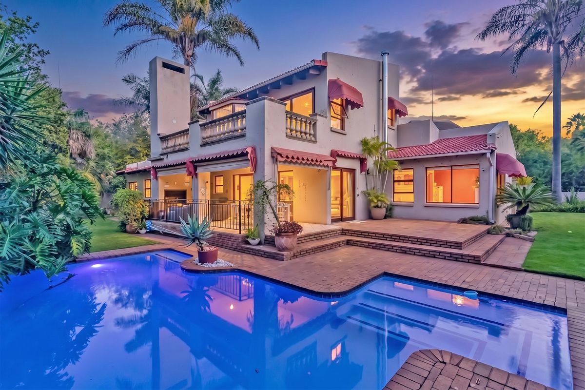 Solid Family Home with Prime Location & Future Potential in Lonehill - Photo 2