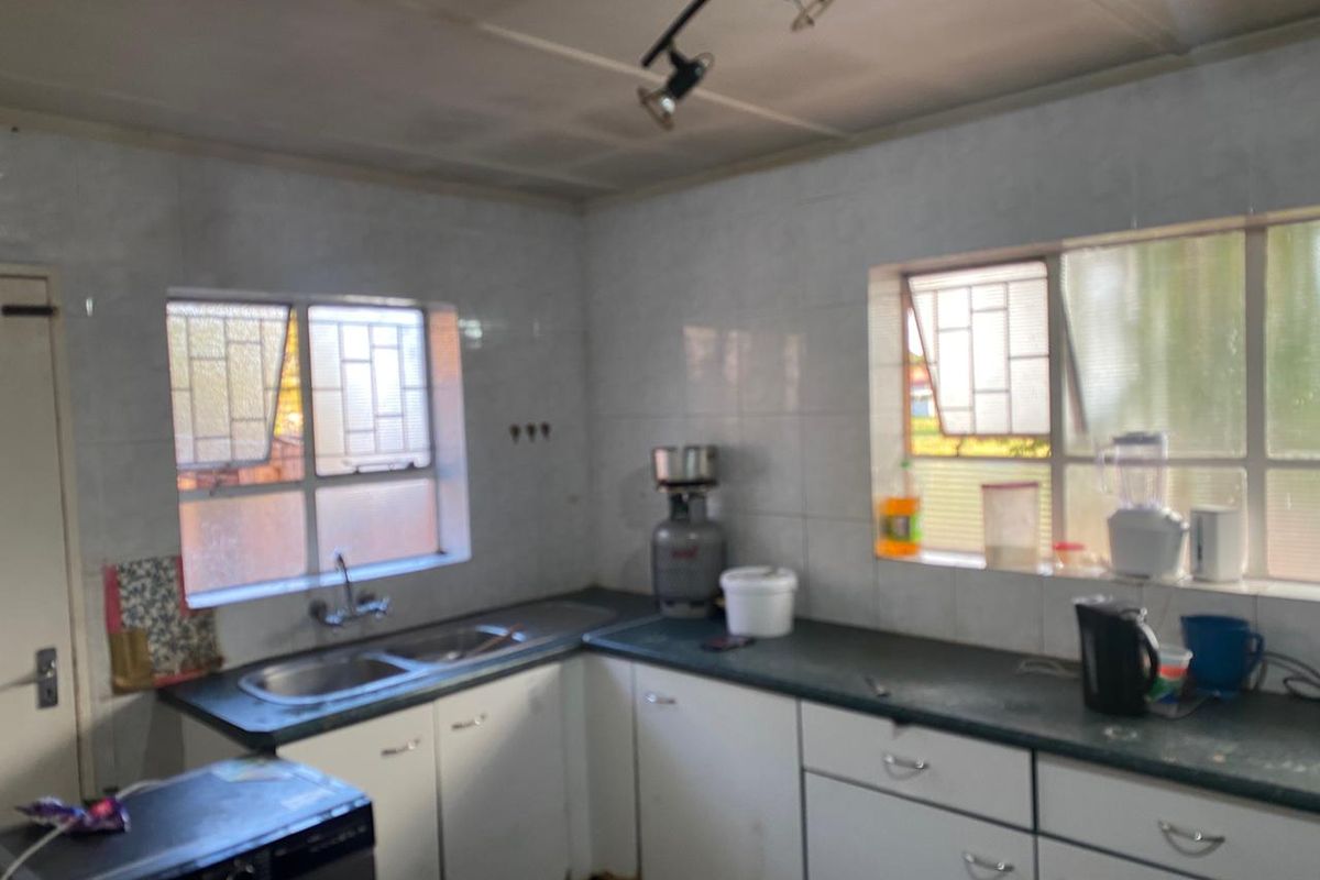 PROPERTY REPORT – PRIME INVESTMENT OPPORTUNITY | FLORIDA, ROODEPOORT - Photo 4