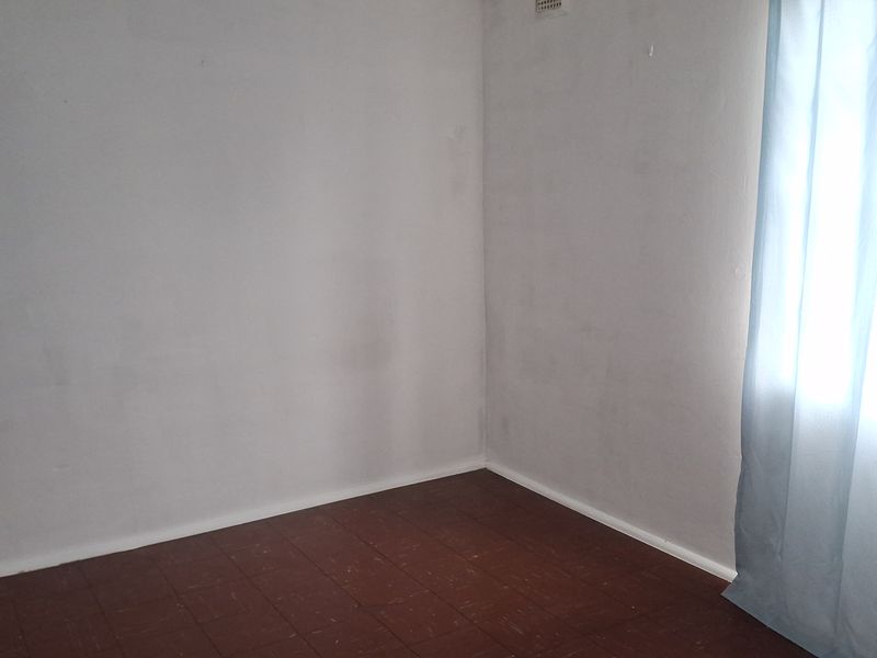 3 Bedroom House for Sale - Photo 3