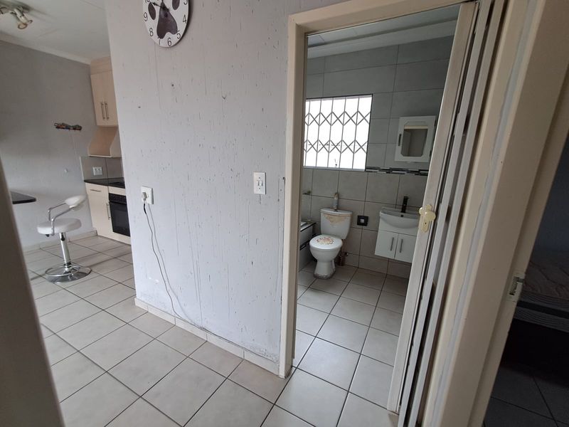 Ideally for The Beginner or Newly Weds @ R6,250 - Photo 4